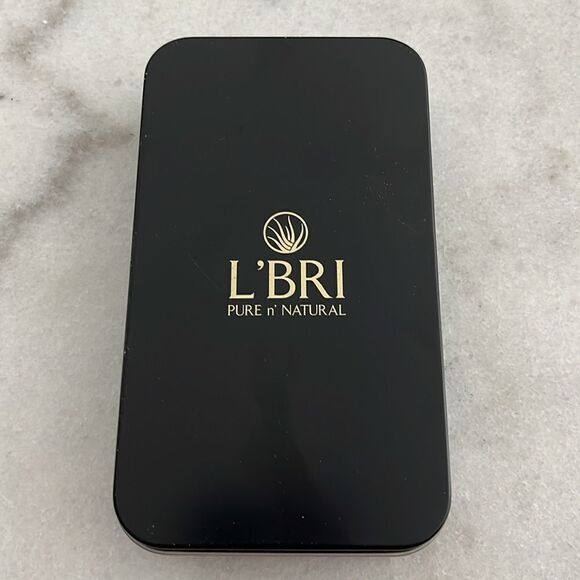 L’BRI Gift Tin of 5 Make up brushes Blush,Powder.Orbitz & 2Shading NIB - Picture 4 of 4